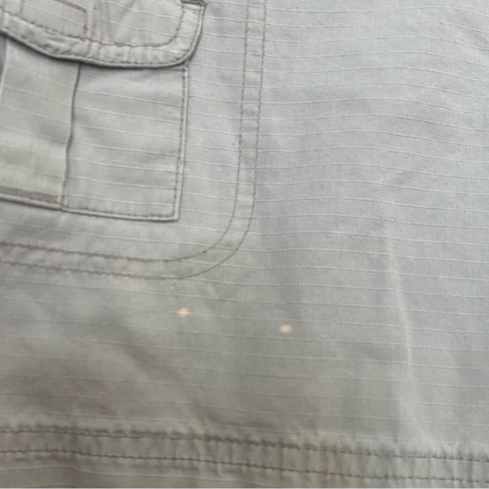 Columbia Women's 100% Cotton Khaki Cargo Shorts 12 - Picture 3 of 9